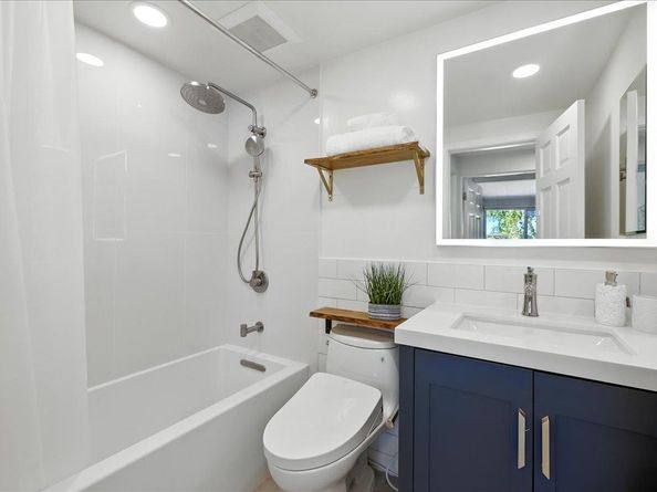 2211 Rock Street, Mountain View CA 94043