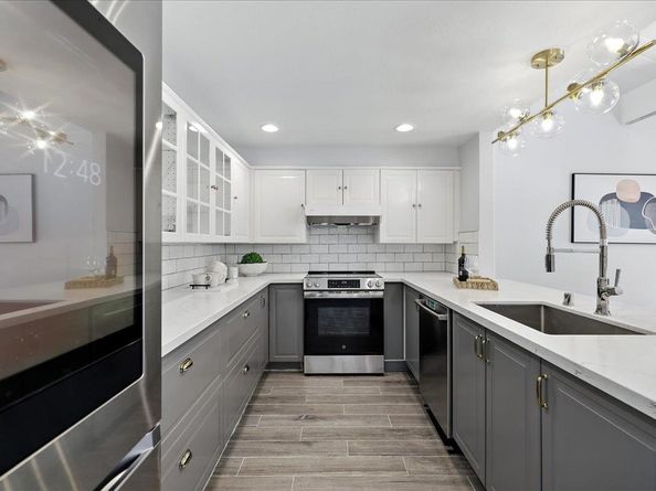 2211 Rock Street, Mountain View CA 94043