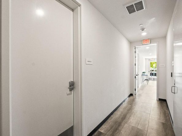 718 Eppleton Lane 303, Foster City CA 94404