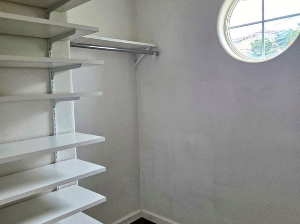 551 Merritt Avenue 1, Oakland CA 94610