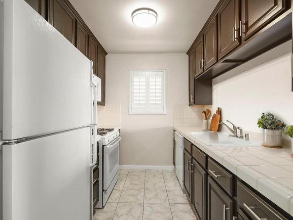 551 Merritt Avenue 1, Oakland CA 94610