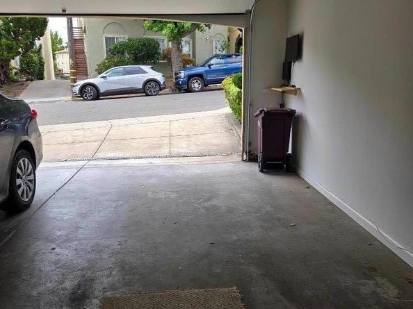 551 Merritt Avenue 1, Oakland CA 94610