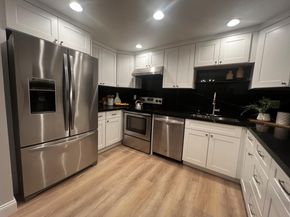 1031 Crestview Drive 206, Mountain View CA 94040