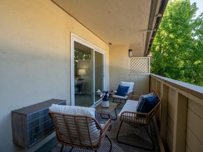 1031 Crestview Drive 206, Mountain View CA 94040