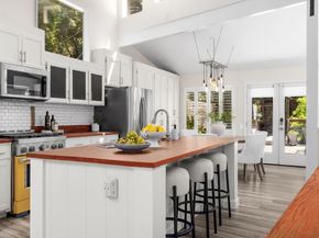 321 Valencia Road, Aptos CA 95003
