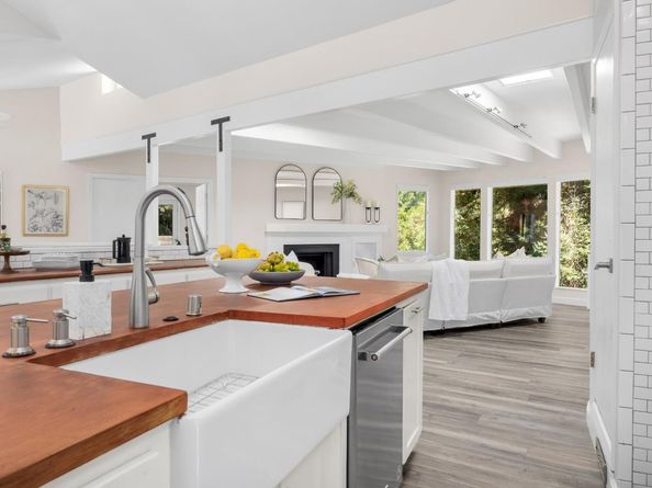 321 Valencia Road, Aptos CA 95003