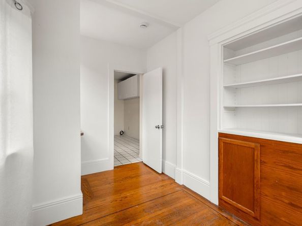 187 Lee Avenue, San Francisco CA 94112