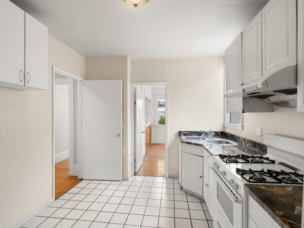 187 Lee Avenue, San Francisco CA 94112