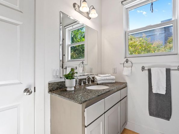 411 Broadway B, Santa Cruz CA 95060