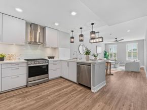 1048 Monroe Street 218, Santa Clara CA 95050