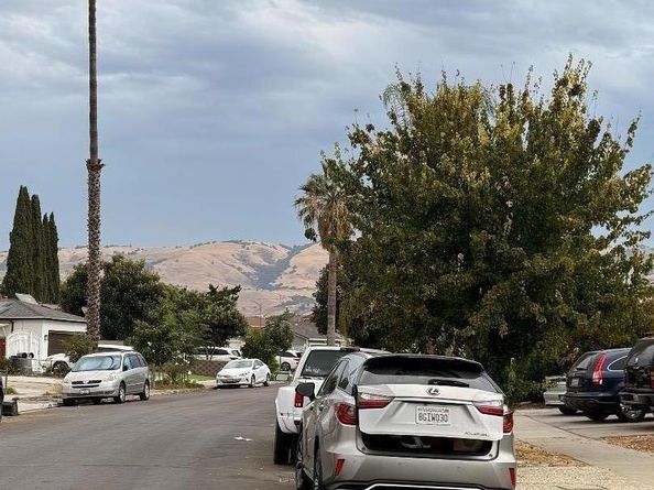 1868 Bagpipe Way, San Jose CA 95121