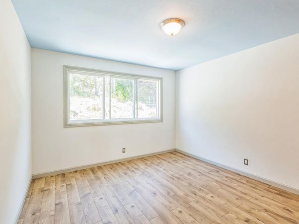 1121 Skyline Drive, Daly City CA 94015
