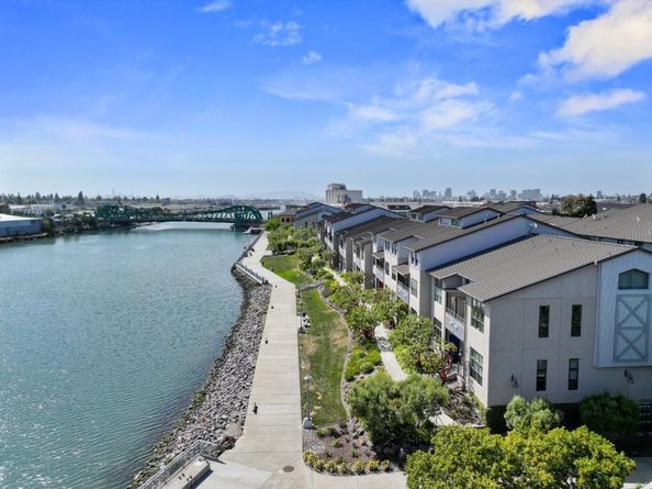 2853 Regatta Drive, Oakland CA 94601