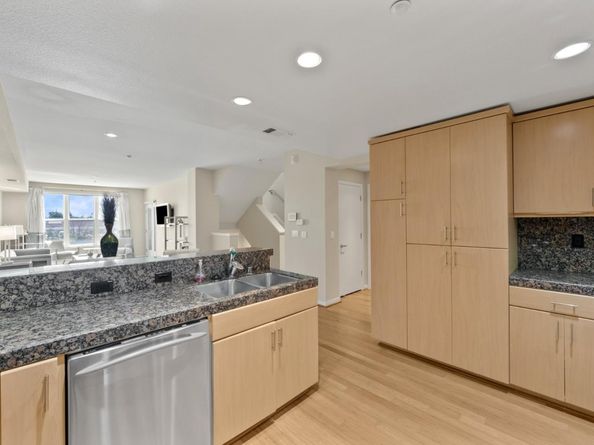 2853 Regatta Drive, Oakland CA 94601