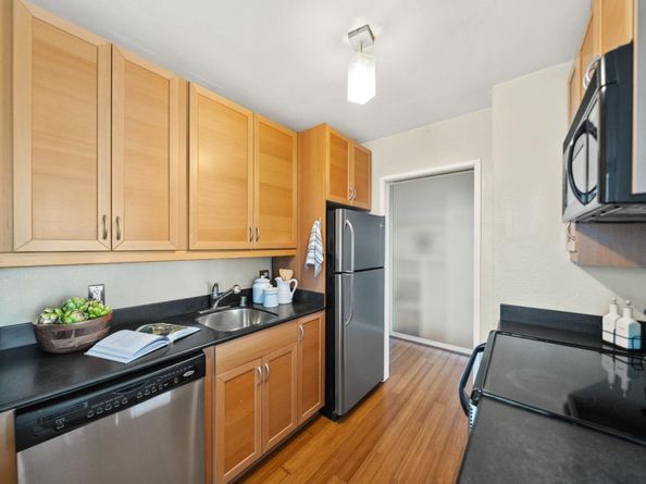 300 Davey Glen Road 3728, Belmont CA 94002
