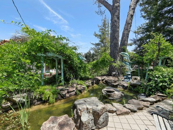 18211 Saratoga Los Gatos Road, Monte Sereno CA 95030