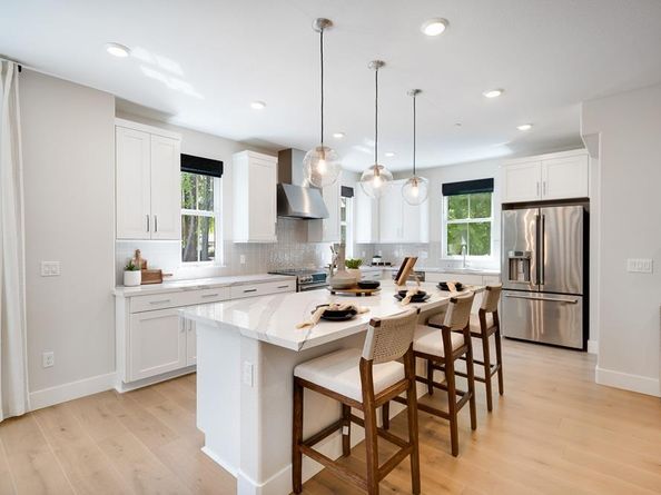 2104 Latham Street, Mountain View CA 94040