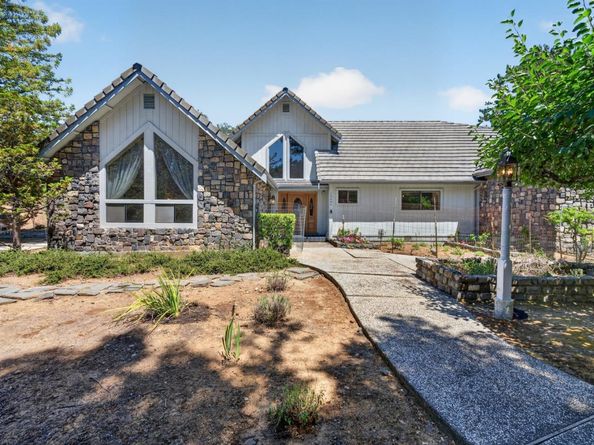 13204 Wright Way, Los Altos Hills CA 94022