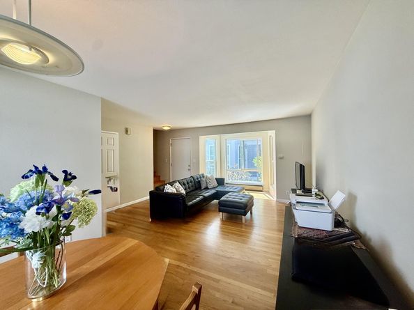 786 Arguello Street 108, Redwood City CA 94063