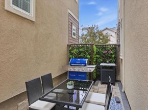 7168 Carneros Lane, Dublin CA 94568