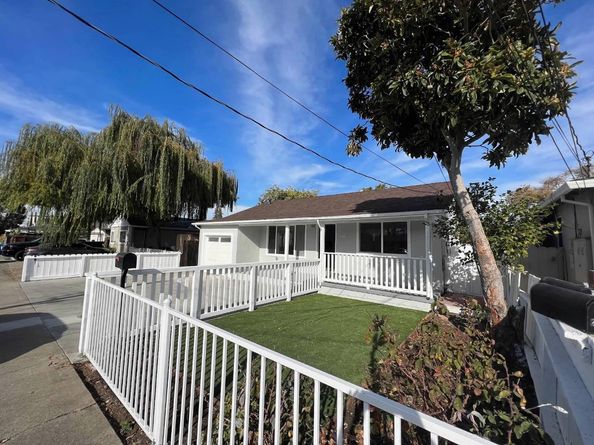 2921 Calvin Avenue, Redwood City CA 94063