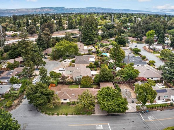 13220 Franklin Avenue, Mountain View CA 94040