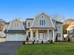 26 Beacon Ave, Newburyport MA 01950