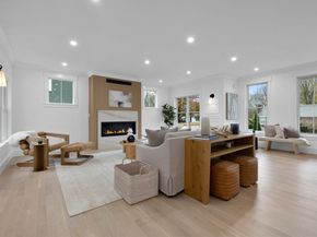 26 Beacon Ave, Newburyport MA 01950