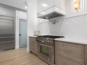 26 Beacon Ave, Newburyport MA 01950