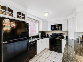 126 Merrimac St 19, Newburyport MA 01950