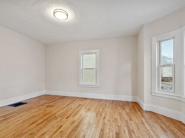 17 Everett Ave, Somerville MA 02145