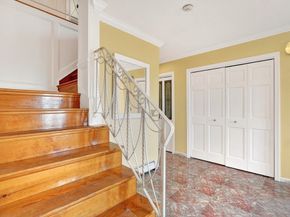 12 Parkway Dr, Saugus MA 01906