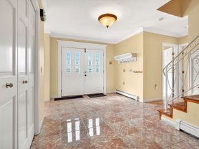 12 Parkway Dr, Saugus MA 01906