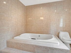 12 Parkway Dr, Saugus MA 01906