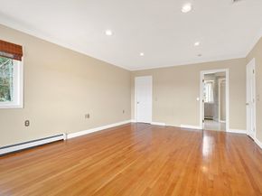 12 Parkway Dr, Saugus MA 01906
