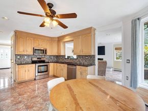12 Parkway Dr, Saugus MA 01906
