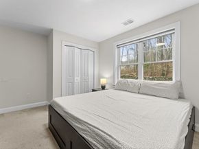 14 Elmrock Dr, Grafton MA 01536