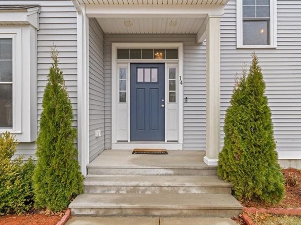 14 Elmrock Dr, Grafton MA 01536