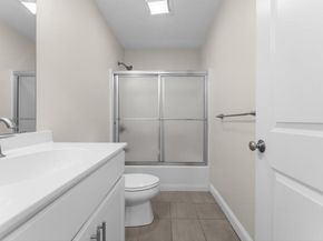 14 Elmrock Dr, Grafton MA 01536