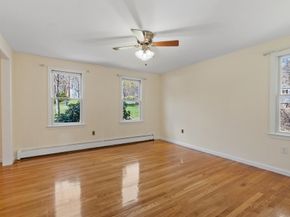 25 Slack Brook Rd, Leominster MA 01453