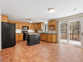25 Slack Brook Rd, Leominster MA 01453