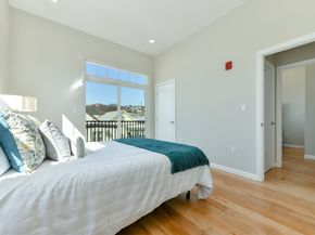 87 Parker St 402, Chelsea MA 02150