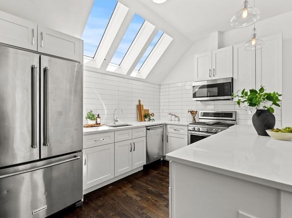 9 Upham Ave 3, Boston MA 02125