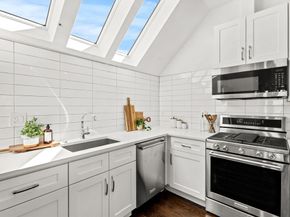 9 Upham Ave 3, Boston MA 02125