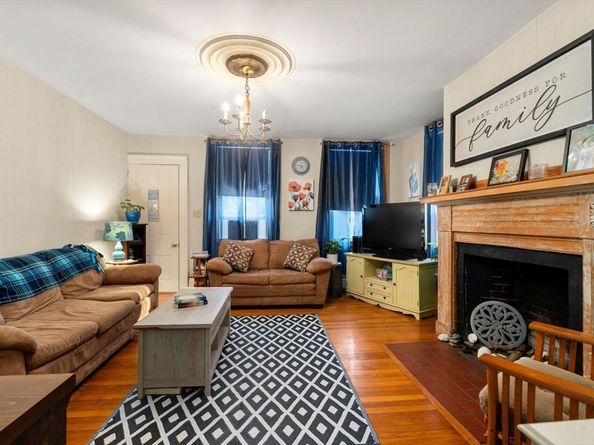 83 Fairhaven Rd, Mattapoisett MA 02739