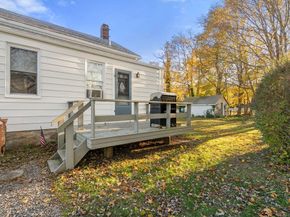 83 Fairhaven Rd, Mattapoisett MA 02739