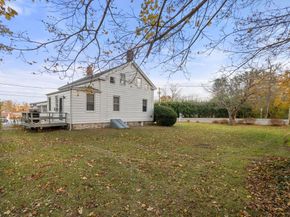 83 Fairhaven Rd, Mattapoisett MA 02739