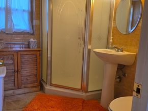 19 Bowdoin Dr, Milford MA 01757