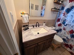 19 Bowdoin Dr, Milford MA 01757