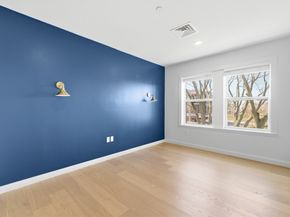 16 Boardman St 202, Boston MA 02128